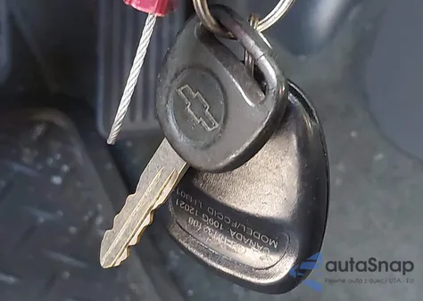 2004 Chevrolet Silverado 1500 Lt z USA, uszkodzony, nr VIN 2GCEK13T841432485